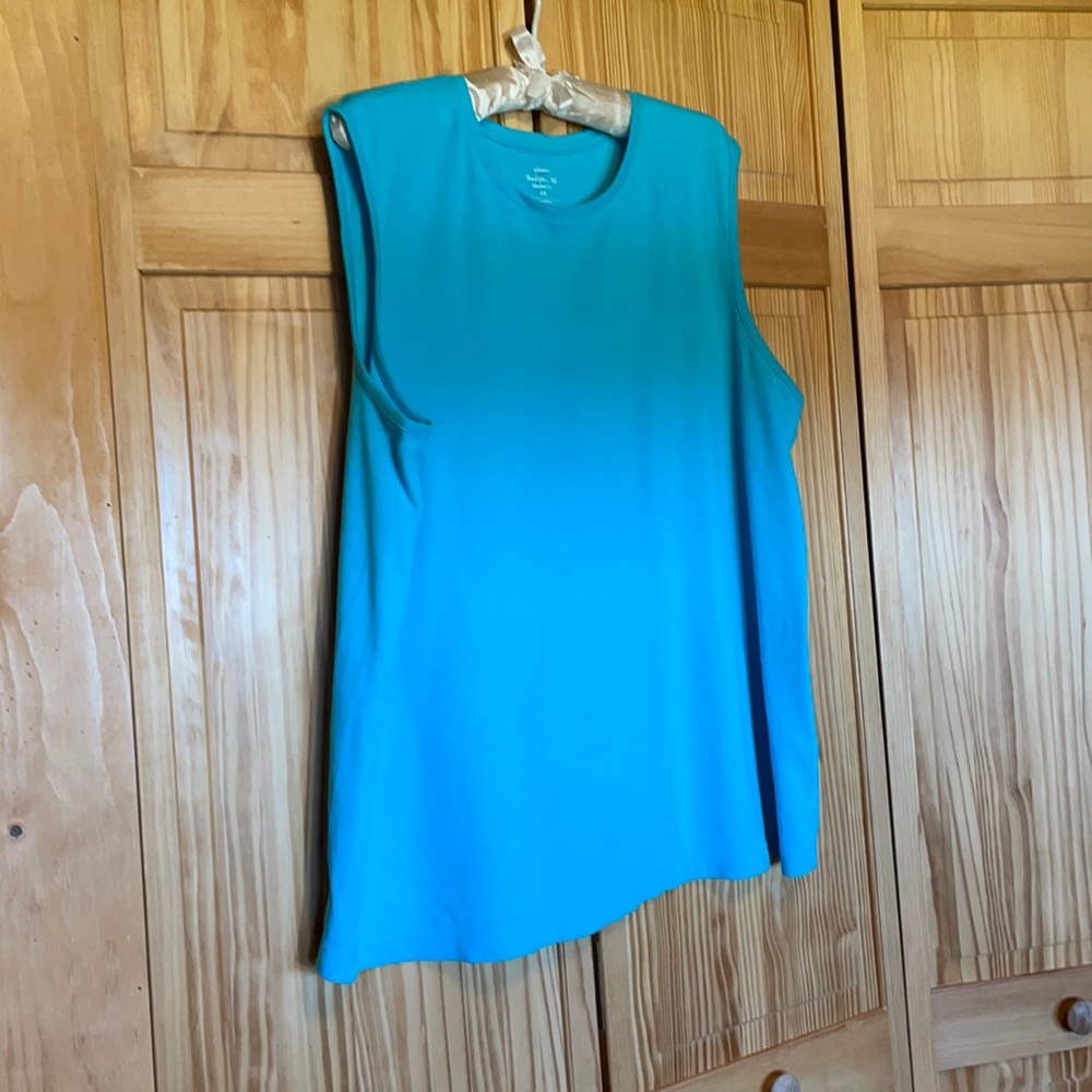 Sleeveless knit top